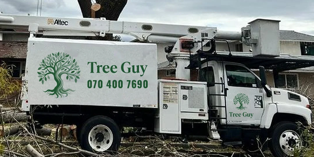 Tree Guy truck with bucket lift